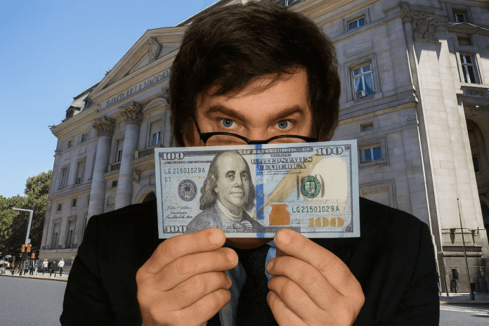 Comienza una semana financiera caliente, con el dólar en alza: ¿superará el techo de la banda? 19 de octubre de 2025 semana financiera Con el cierre de la semana financiera marcado por una volatilidad que no da tregua, todas las miradas se dirigen a la apertura del mercado el próximo lunes. Tras registrar subas importantes en sus diversas cotizaciones (dólar blue, dólar MEP, Contado con Liquidación -CCL- y oficial), los inversores y ahorristas se preguntan si la tendencia alcista se mantendrá o si habrá una corrección. El Dólar Cierra una Semana de Fuerte Demanda El viernes, el dólar mayorista cerró con un fuerte impulso alcista, superando la marca de los $1450 y acercándose al techo de la banda cambiaria establecido por el Banco Central (BCRA). Esta presión se trasladó al dólar blue y a los financieros, que también experimentaron incrementos significativos. Varios factores clave impulsaron la demanda esta semana: Liberación de pesos: El mercado experimentó una mayor liquidez tras el pago de vencimientos de deuda en pesos (como las Lecap), lo que generó una presión de compra sobre la divisa extranjera. Incertidumbre preelectoral: La proximidad de las elecciones continúa siendo el principal catalizador de la volatilidad, llevando a muchos a buscar refugio en activos dolarizados. Intervención del Tesoro de EE. UU.: Aunque el apoyo del Tesoro de Estados Unidos inicialmente generó un impacto a la baja en los dólares futuros, la demanda minorista y mayorista mostró resiliencia, volviendo a impulsar los precios. Pronóstico para el Dólar el Lunes: ¿Sigue la Tensión? La expectativa general para el lunes es de una apertura tensa y probablemente convalidando los precios altos del cierre semanal. Dólar Oficial Mayorista: La atención estará puesta en la capacidad del BCRA de mantener la cotización cerca o por debajo del techo de la banda cambiaria (que para principios de semana se ubicará alrededor de los $1489), utilizando sus herramientas de intervención. Un traspaso sostenido de este límite podría reavivar la especulación de un salto discreto. Dólar Blue y Financieros (MEP y CCL): Estas cotizaciones seguirán operando con una dinámica propia, muy sensible a la liquidez del mercado y al «sentimiento» inversor. Si la incertidumbre preelectoral se mantiene, lo más probable es que el dólar blue continúe operando en un rango alto, incluso superando la cotización minorista oficial en bancos.